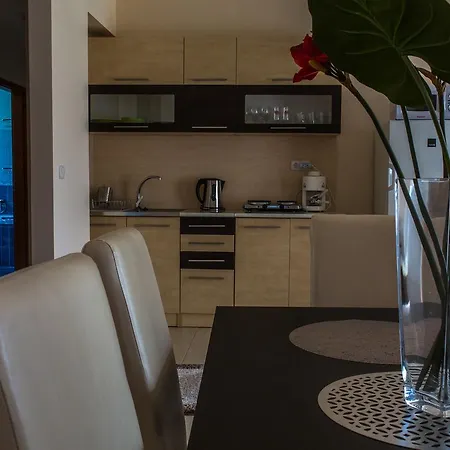 Appartement Aqua Line Apartmanhaz *
