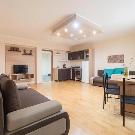 شقة Aqua Line Apartmanhaz *