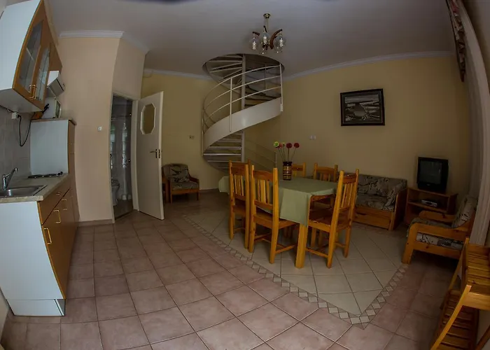 Aqua Line Apartmanhaz *