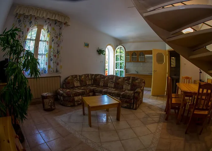 Aqua Line Apartmanhaz *