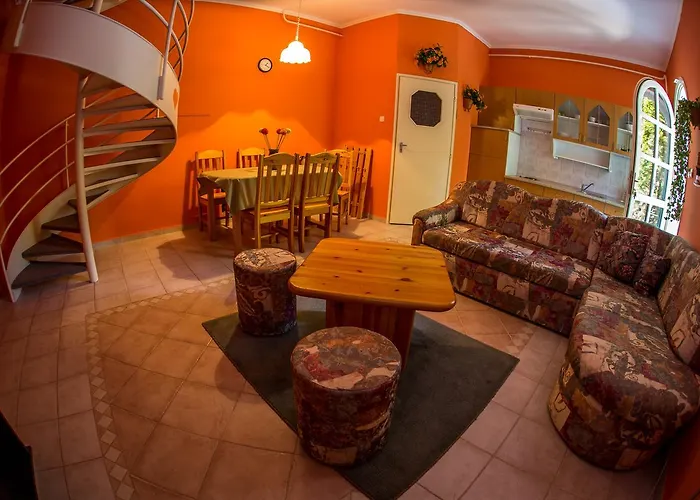 Apartment Aqua Line Apartmanhaz Hajduszoboszlo