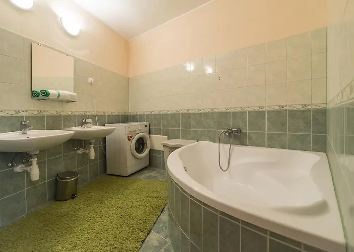 Aqua Line Apartmanhaz Hajduszoboszlo