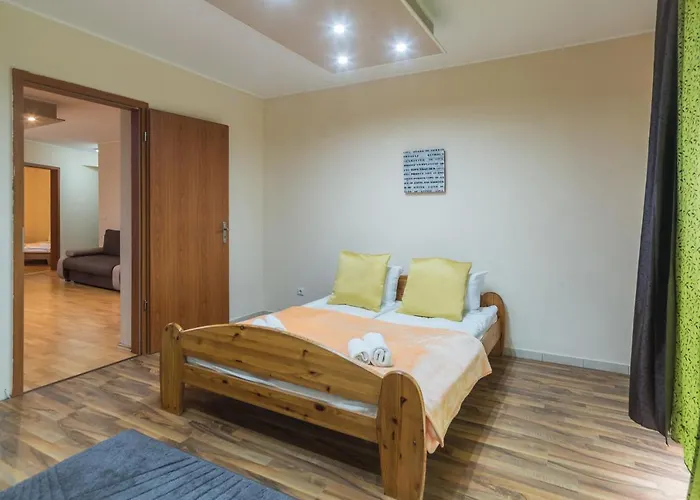 Aqua Line Apartmanhaz Hajduszoboszlo