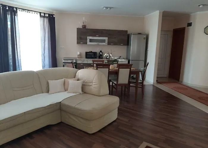 Aqua Line Apartmanhaz Hajduszoboszlo