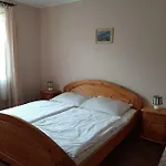 Aqua Line Apartmanhaz *