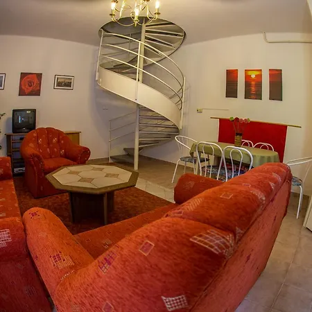 Aqua Line Apartmanhaz Apartment
