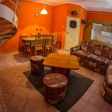 아파트 Aqua Line Apartmanhaz Hajdúszoboszló