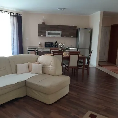 Aqua Line Apartmanhaz Hajduszoboszlo
